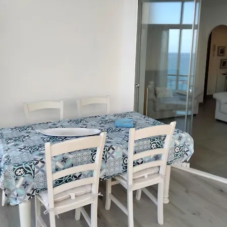 Atico En Primera Linea Apartmán